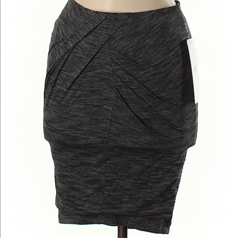 Lululemon pencil skirt